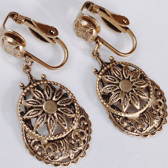 VTG Mid Century Clip On Earrings Gold Filigree West Germany (?) 1950s Floral - Picture 6 of 9